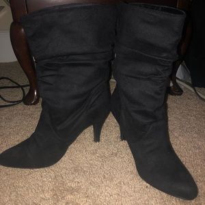 black heeled boots